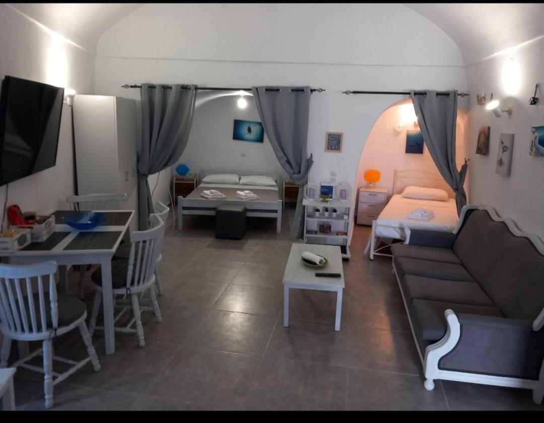 אויה VI Sta Finikias Villa מראה חיצוני תמונה
